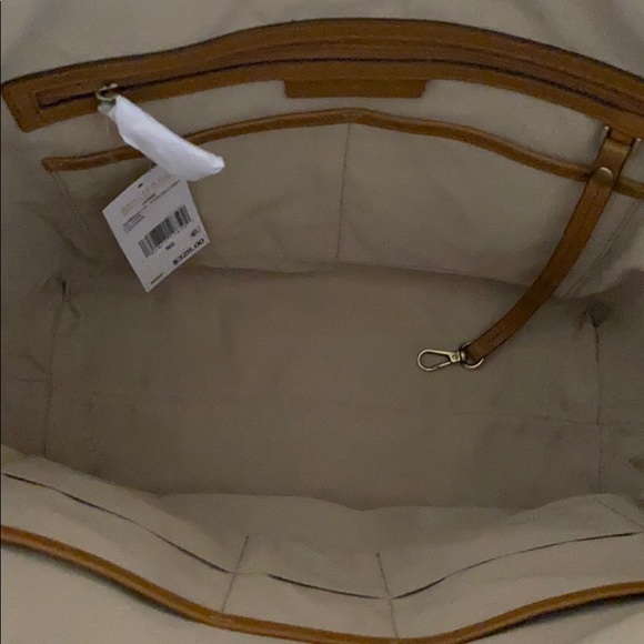 Purse - Picture 5 of 5